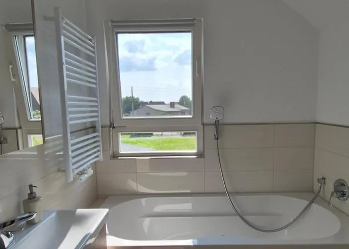 Helle Auf 80 Qm Appartement Schkeuditz