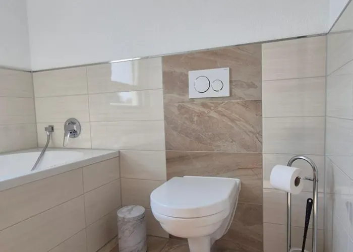 Helle Auf 80 Qm Appartement *